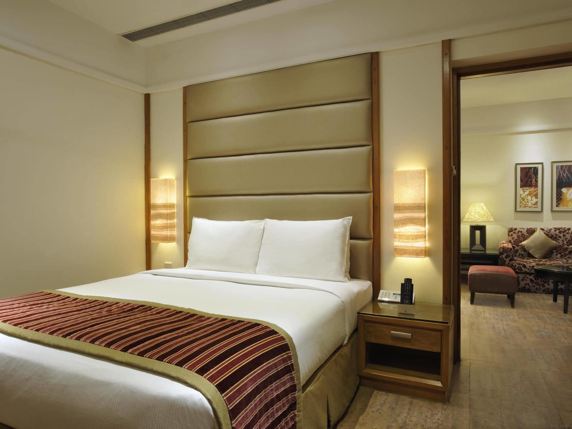 Doubletree By Hilton Goa - - Baga Resort